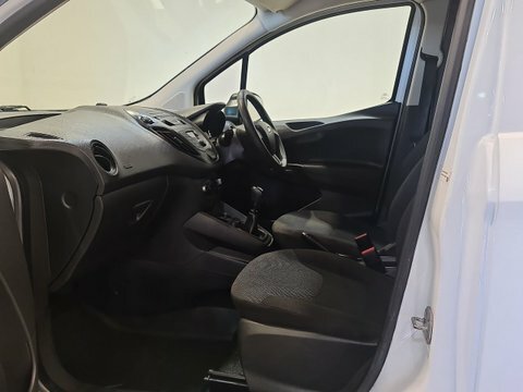 Ford Transit Courier 1.5 Tdci Leader YM23ZZB #6