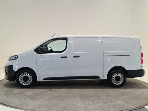 Vauxhall Vivaro 1.5 Turbo D DT73OEK #4