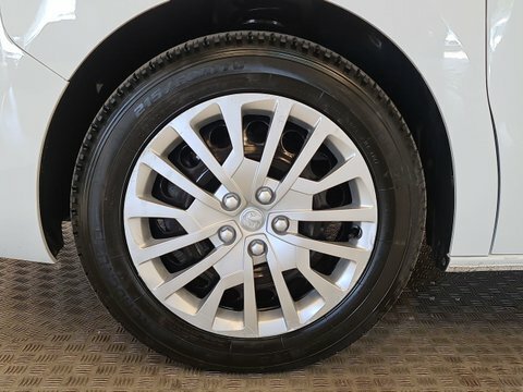 Vauxhall Vivaro 1.5 Turbo D DT73OKV #5
