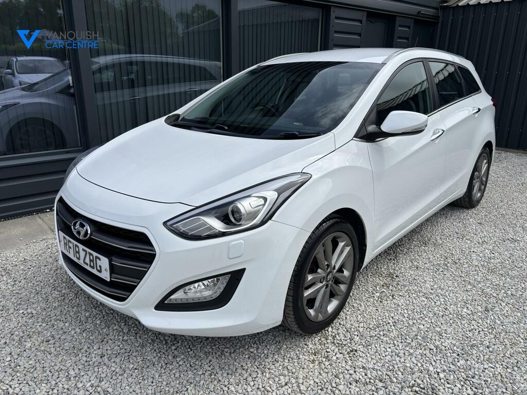 Hyundai I30 1.6 Crdi Blue Drive Premium Tourer Manu White #6