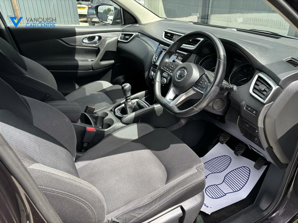 Nissan Qashqai 1.5 Dci N-connecta Suv Euro 6 S SN18SXK Black #4