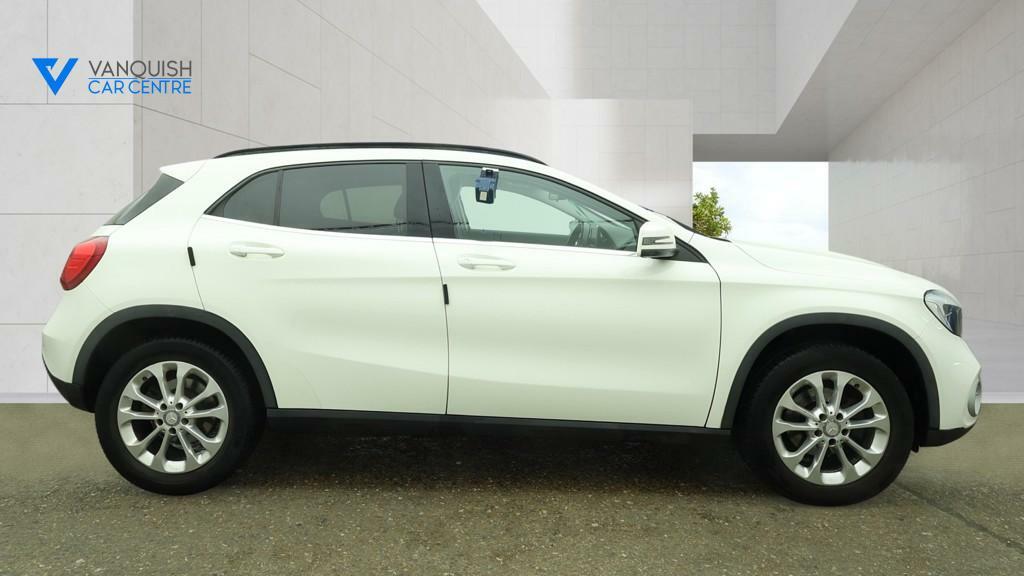 Mercedes-Benz GLA Class 2.1 Gla200d Se Suv 7G-dct Euro 6 S S LM17TSX White #4