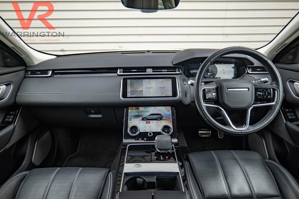 Land Rover Range Rover Velar 2L R-dynamic Hse WF22GYC White #2