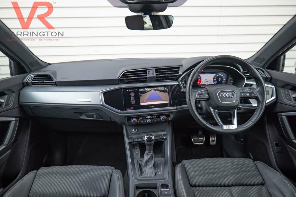 Audi Q3 2L S Line A8WRH White #2