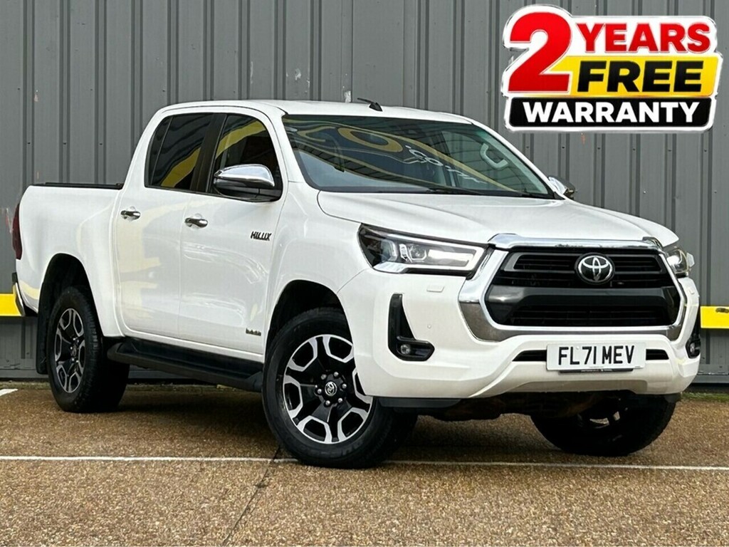 Toyota HILUX D-4d Invincible Pickup 2.4 Pickup Ma White