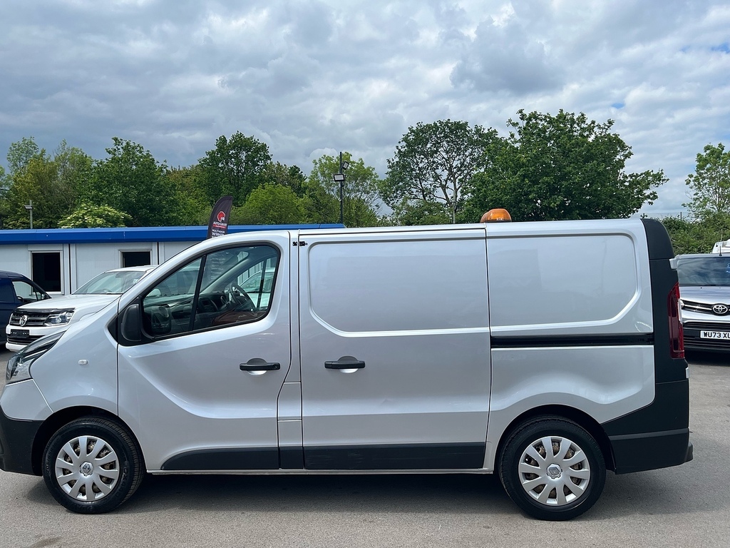 Renault Trafic 1.6 Dci 27 Business Panel Van Sw SC19JCV Silver #5