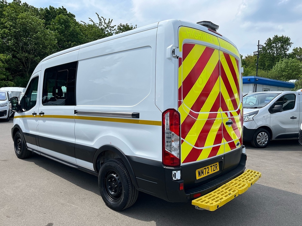 Ford Transit Custom 2.0 350 Ecoblue Leader Crew Van Double Cab 6Dr Die WM72TZR White #6