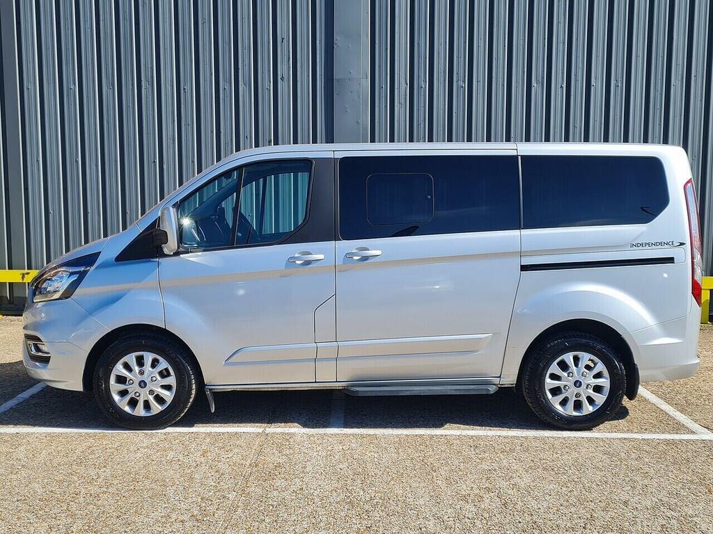 Ford Tourneo Custom 2.0 320 Ecoblue Titanium Minibus Double Cab Di Silver #5