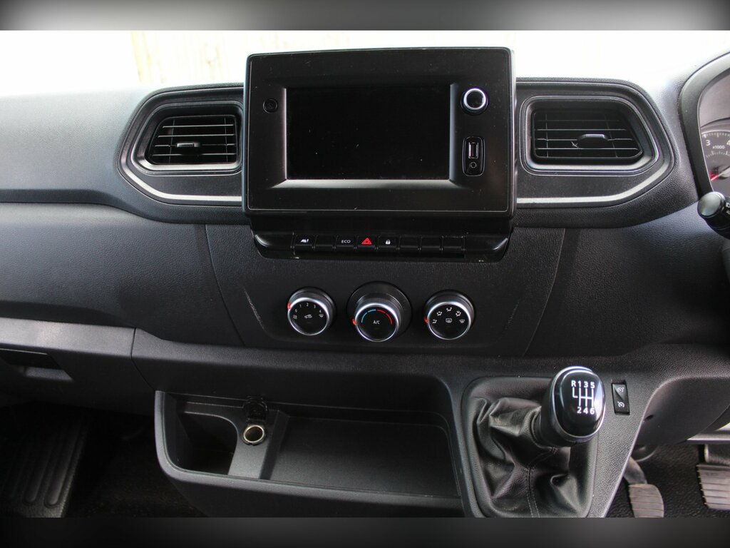Vauxhall Movano 2.3 Cdti 3500 Biturbo Edition Panel Van DV70EDU White #2