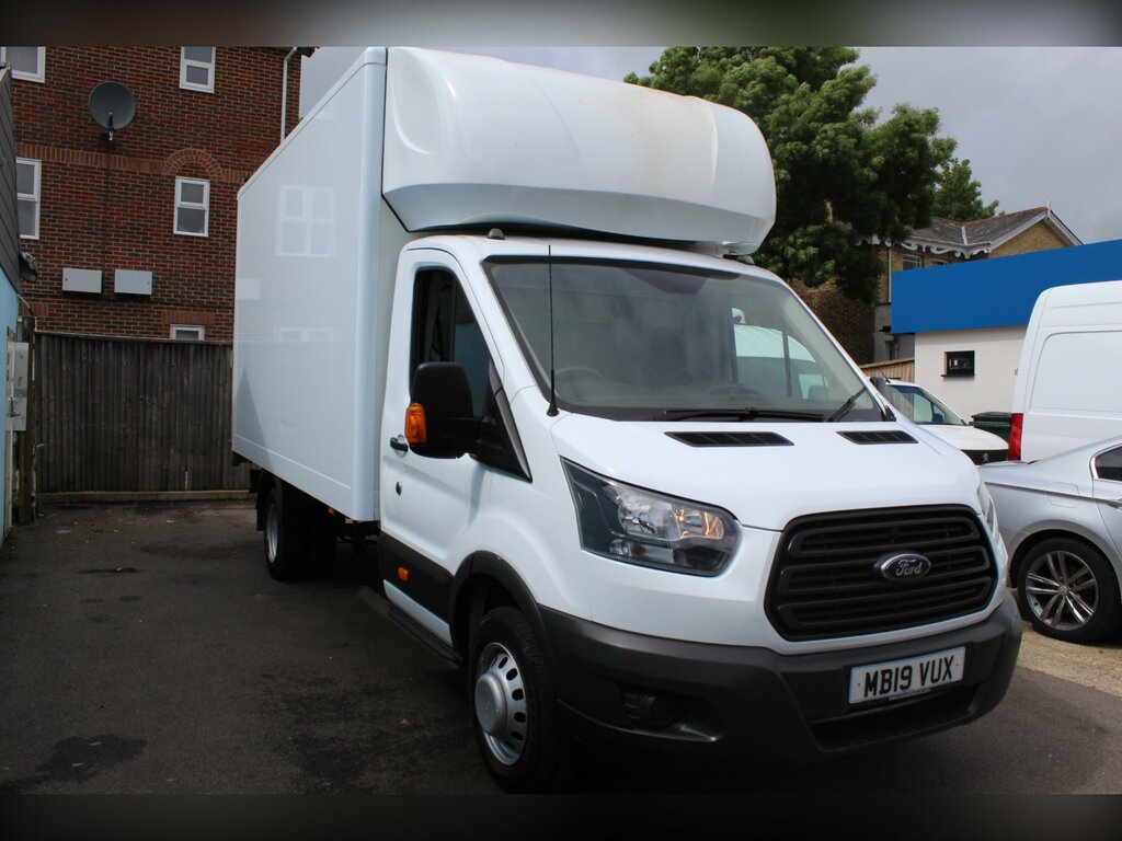 Ford Transit Custom 2.0 350 Ecoblue Chassis Cab Rwd MB19VUX White #5