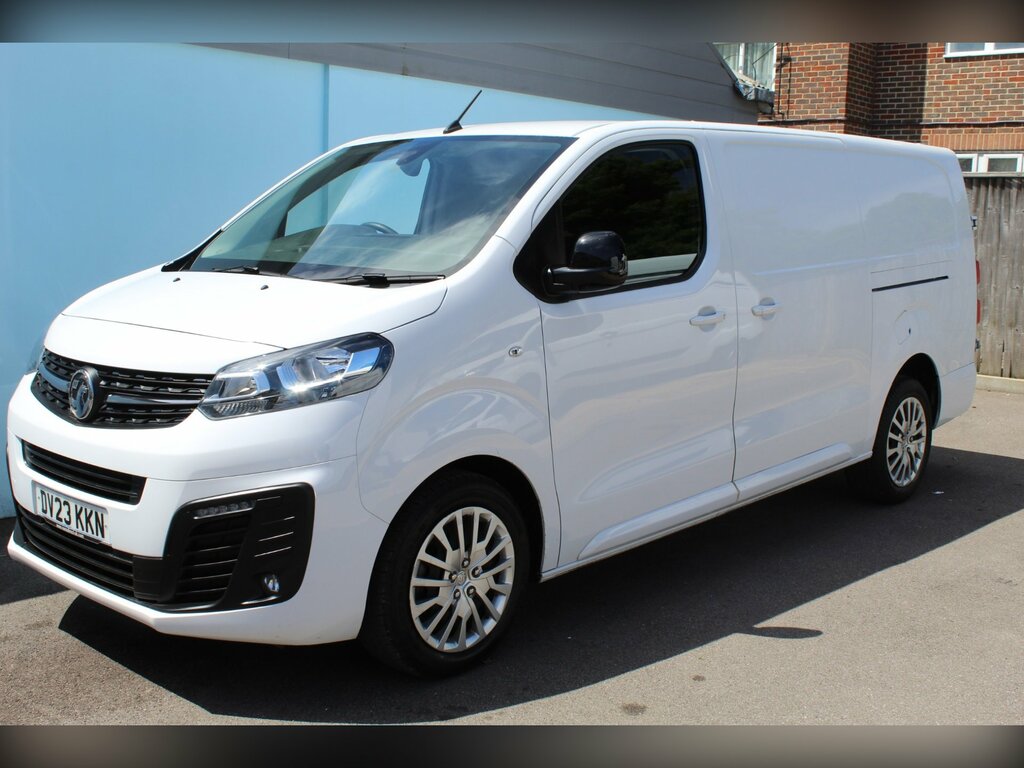 Vauxhall Vivaro 1.5 Turbo D 2900 Pro Panel Van 6Dr S DV23KKN White #4