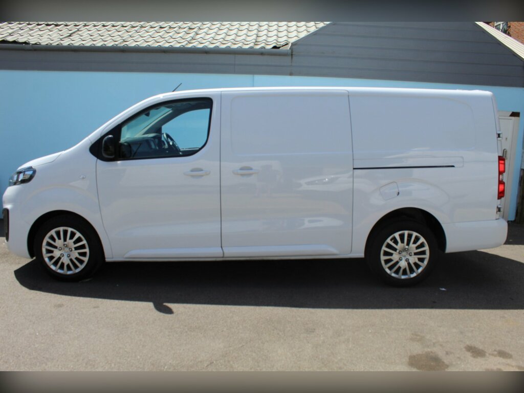 Vauxhall Vivaro 1.5 Turbo D 2900 Pro Panel Van 6Dr S DV23KKN White #5