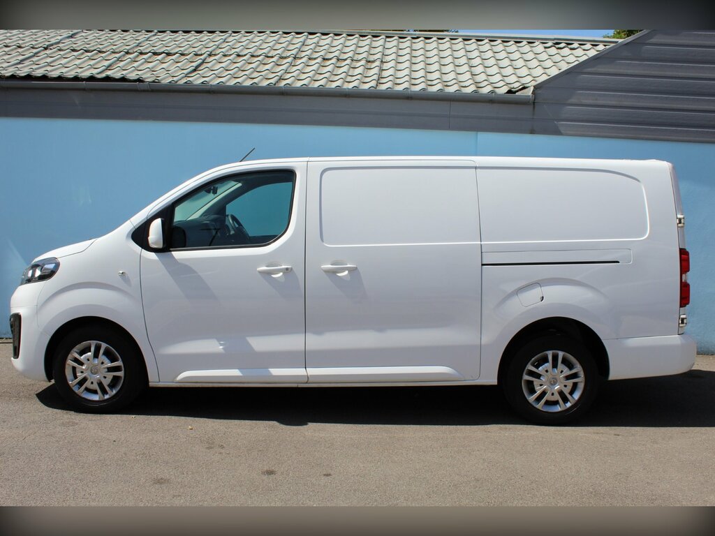 Vauxhall Vivaro 1.5 Turbo D 2900 Sportive Panel Van Man DS70NRU White #2