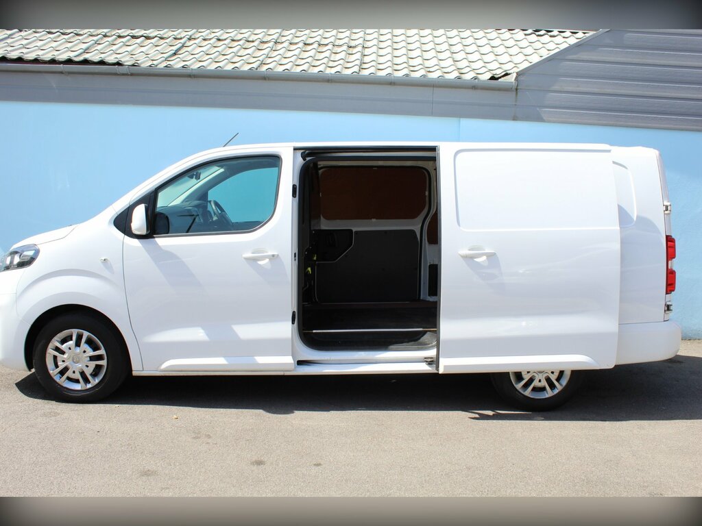Vauxhall Vivaro 1.5 Turbo D 2900 Sportive Panel Van Man DS70NRU White #3