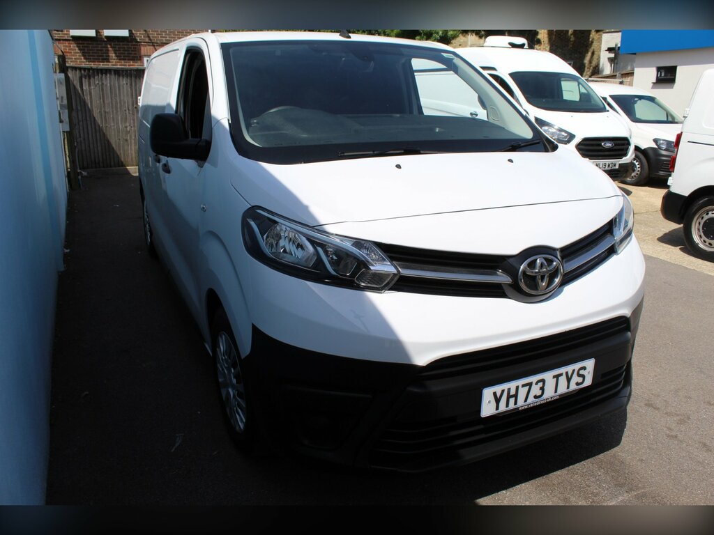 Toyota PROACE 1.5D Icon Medium Panel Van 6Dr Mwb E White #5