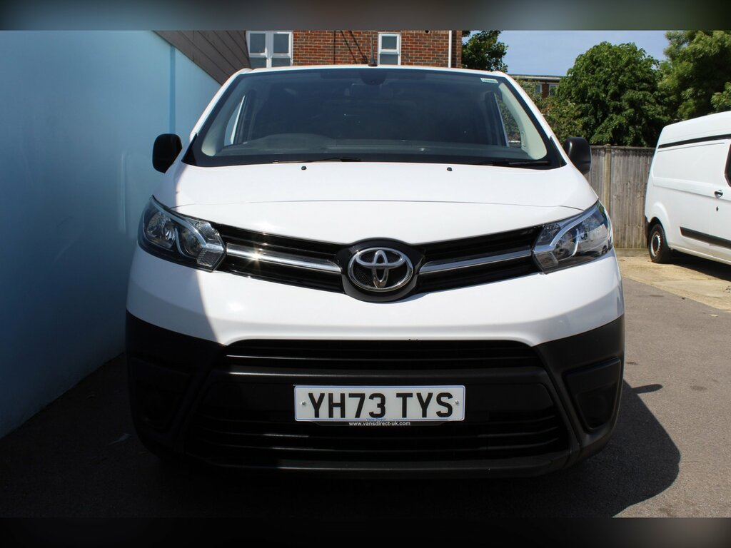 Toyota PROACE 1.5D Icon Medium Panel Van 6Dr Mwb E White #6