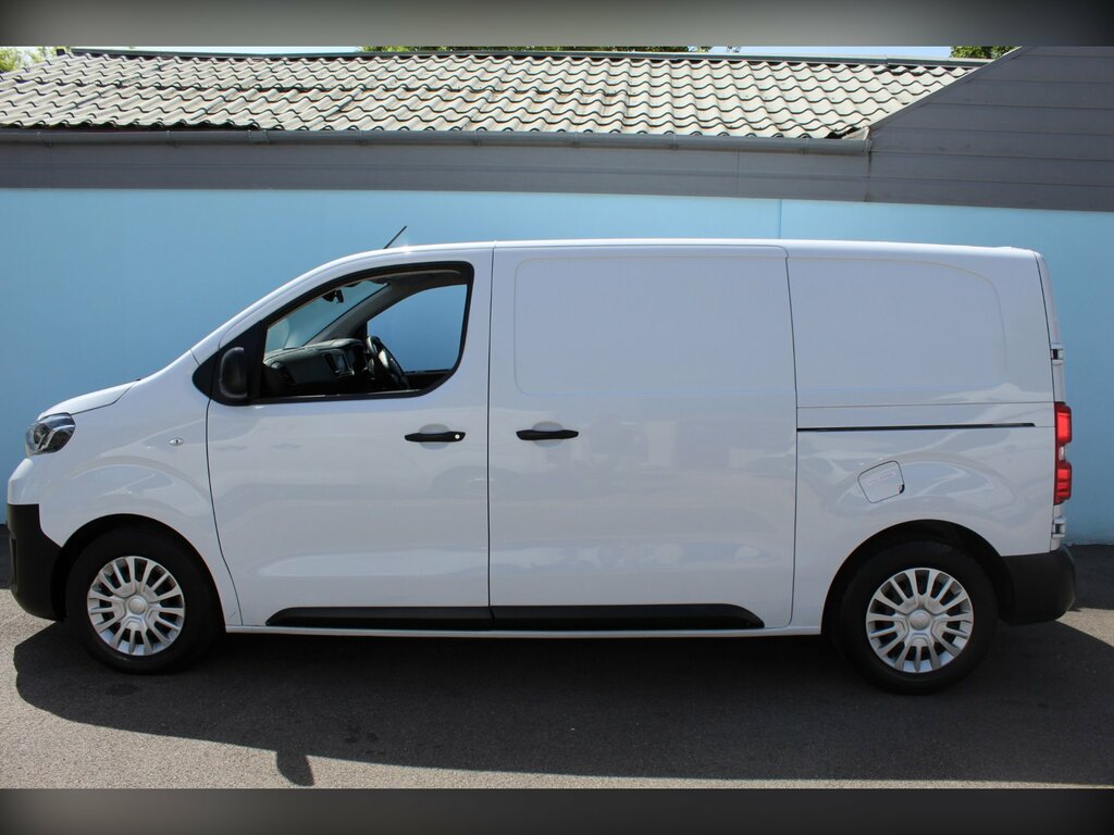 Toyota PROACE 1.5D Icon Medium Panel Van 6Dr Mwb E White #2