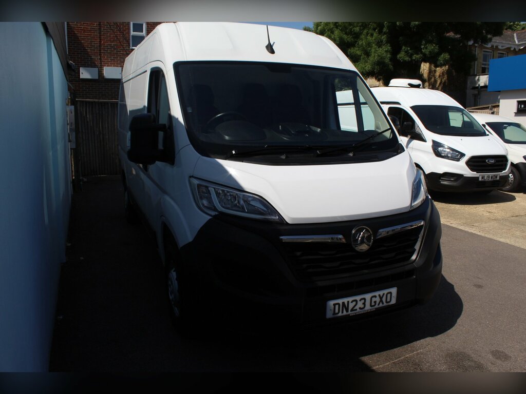Vauxhall Movano 2.2 Cdti 3500 Biturbo Dynamic Panel Van DN23GXO White #4