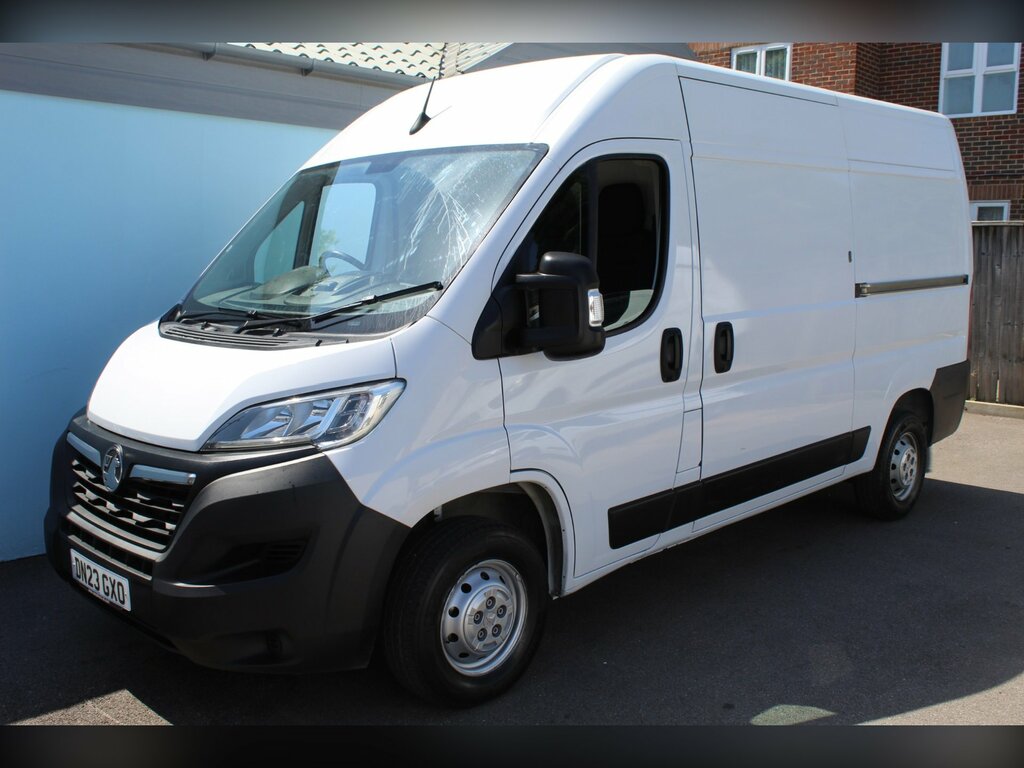 Vauxhall Movano 2.2 Cdti 3500 Biturbo Dynamic Panel Van White