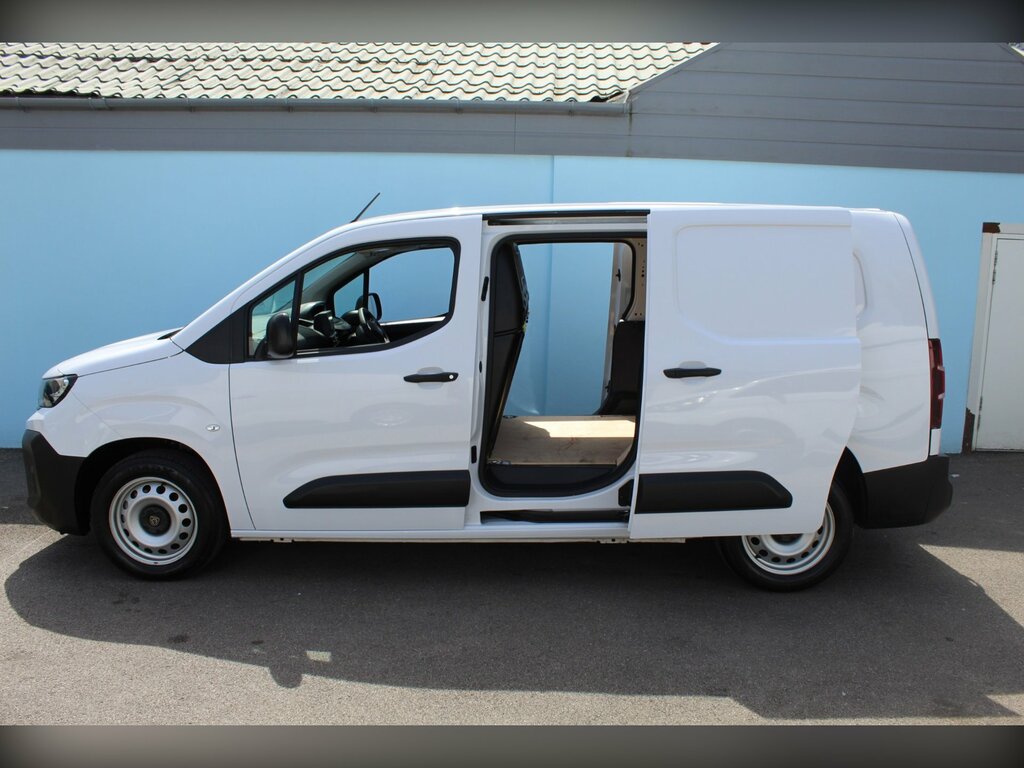 Peugeot Partner 1.5 Bluehdi 950 Professional Long Panel Van 6Dr Di MK74JYP White #4