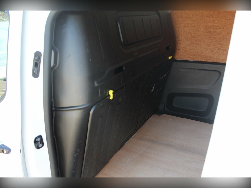 Peugeot Partner 1.5 Bluehdi 1000 Professional Standard Panel Van 5 ML20ENU White #4