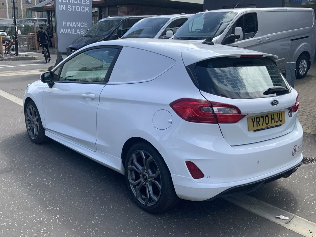 Ford Fiesta 1.5 Sport Tdci 85 Bhp 1 Owner YR70HJU White #6