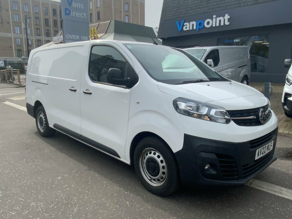 Vauxhall Vivaro 1.5L Dynamic 6Dr White