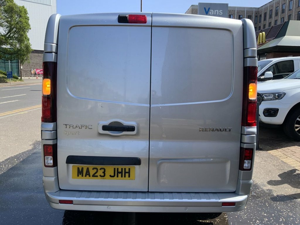 Renault Trafic 2L Sport MA23JHH Grey #5