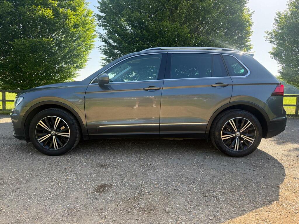 Volkswagen Tiguan Suv 1.4 Tsi Se Navigation Euro 6 Ss 20181 GM18YCP Grey #2