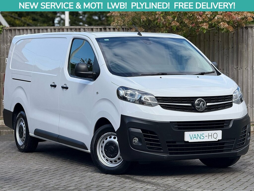 Vauxhall Vivaro Mpv White