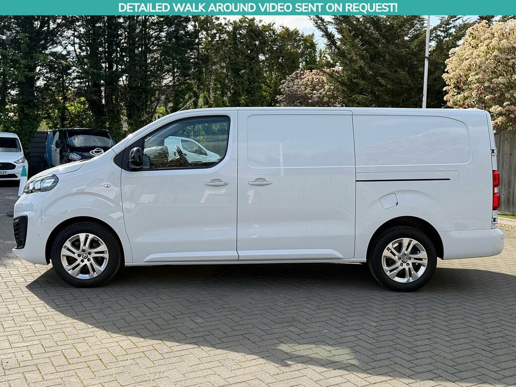 Vauxhall Vivaro Mpv FM23OEV White #6