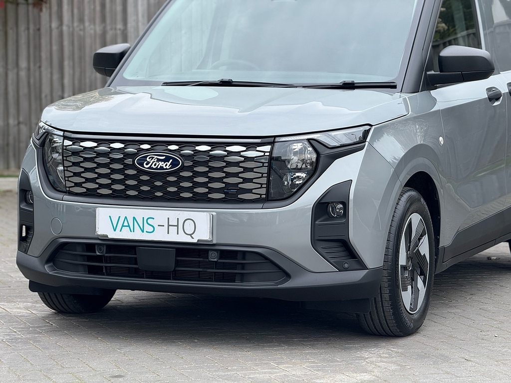 Ford Transit Courier Mpv HV75AKF Silver #5