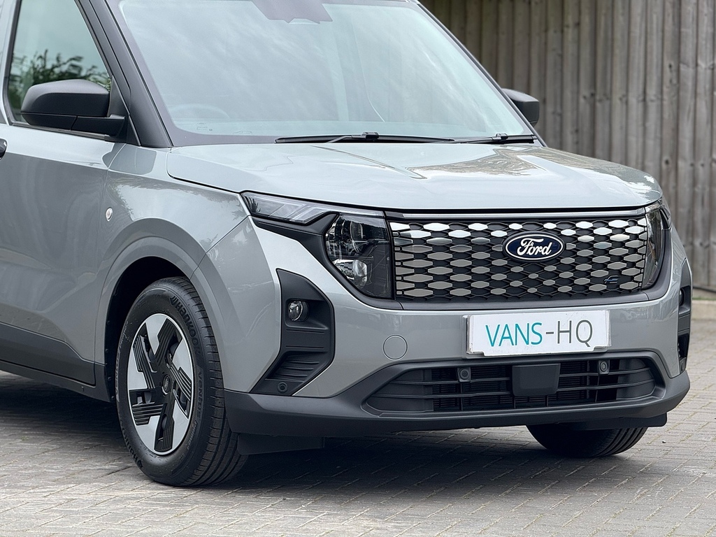 Ford Transit Courier Mpv HV75AKF Silver #2
