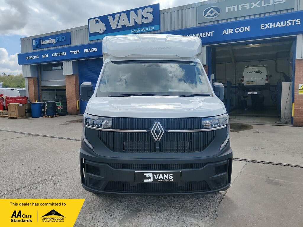 Renault Master Fwd Ll35dci 150 Advance Luton Low Loader MH75FLM White #5