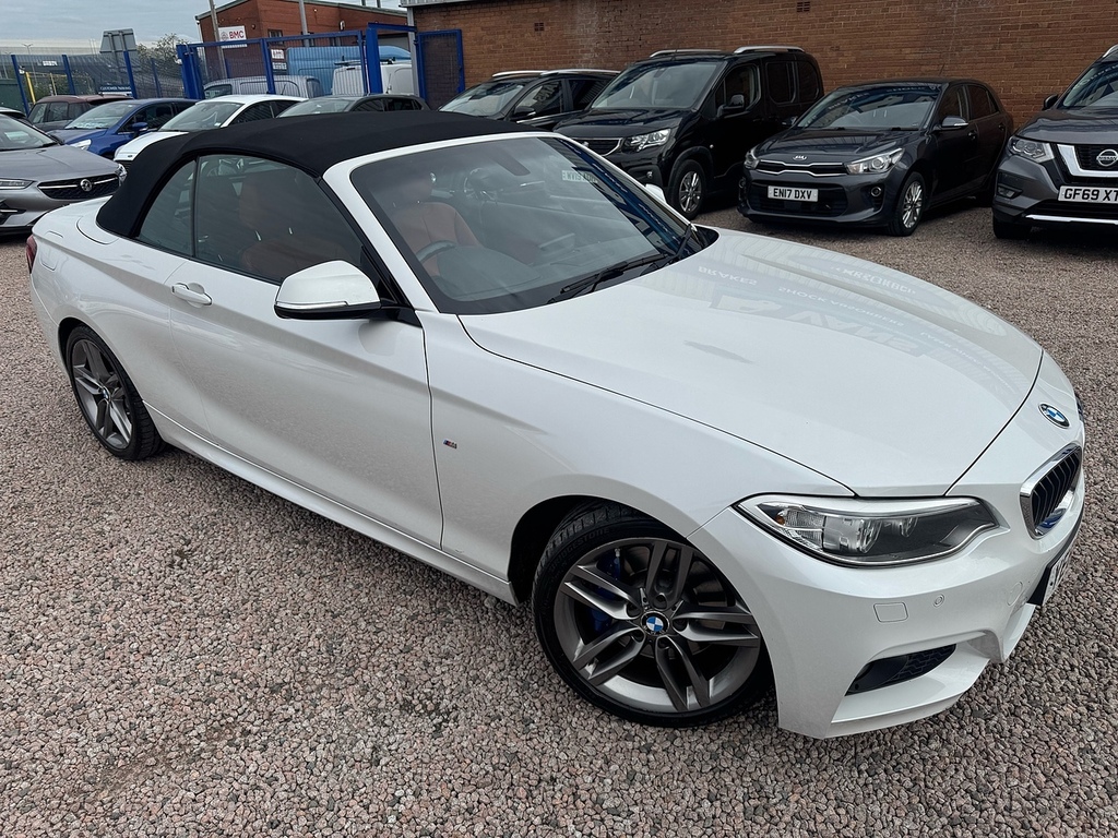 BMW 2 Series 220D M Sport White #2