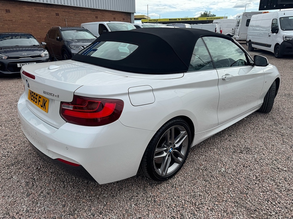 BMW 2 Series 220D M Sport White #4