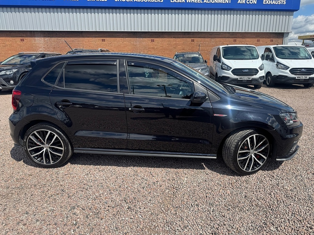 Volkswagen Polo Tsi Gti AV17WWD Black #3