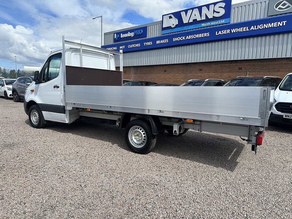 Mercedes-Benz Sprinter 315 Cdi Progressive White #3