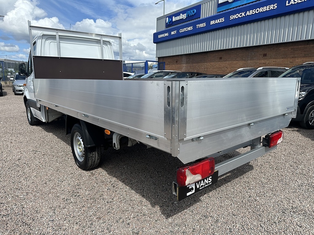 Mercedes-Benz Sprinter 315 Cdi Progressive White #4