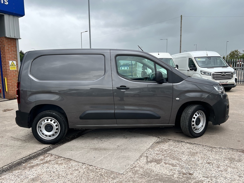 Citroen Berlingo Bluehdi 1000 Enterprise Edition M LC23FKF Grey #2