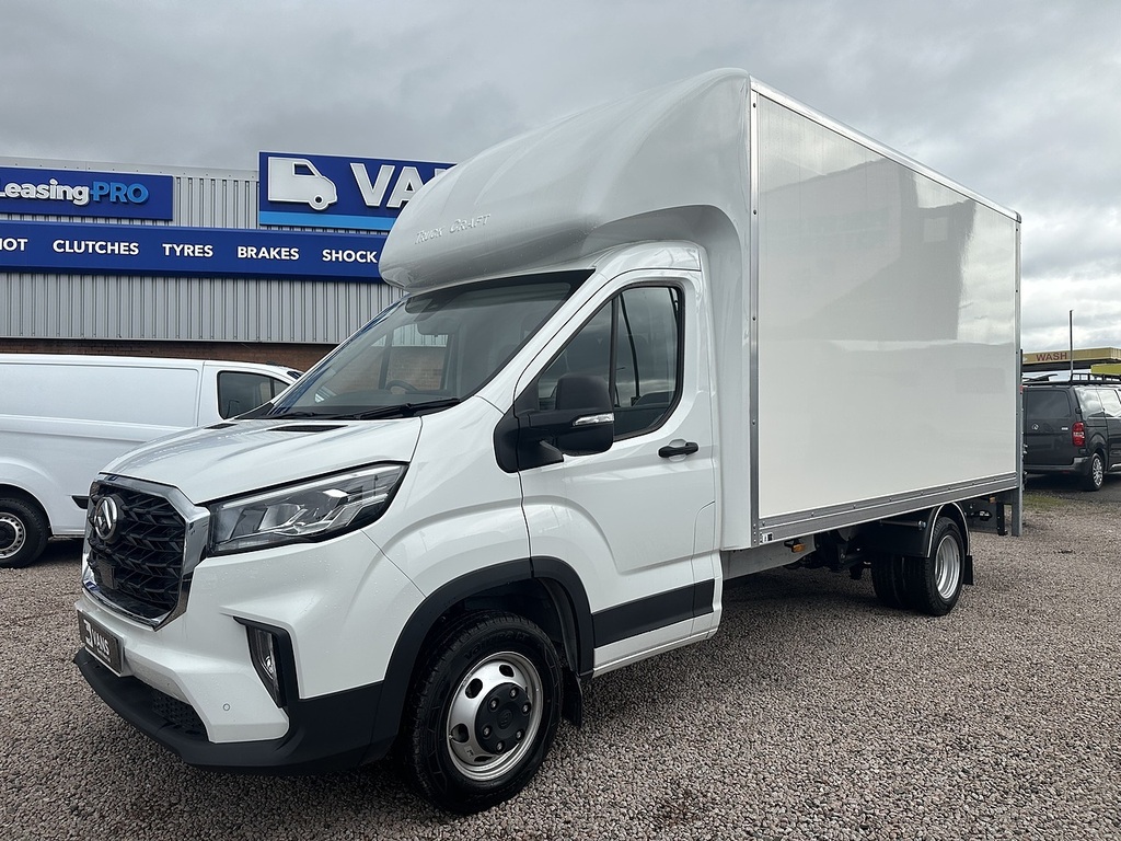 Maxus Deliver 9 D20 Luton Tail Lift White