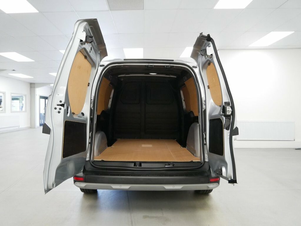 Nissan TOWNSTAR Mpv LR74HTN Grey #5