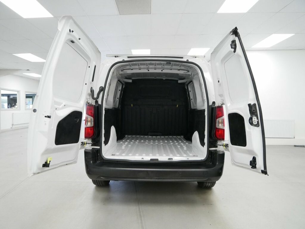 Citroen Berlingo 1.5L Bluehdi 950 Enterprise Xl Pro Panel Van 6Dr D YE72BZB White #5