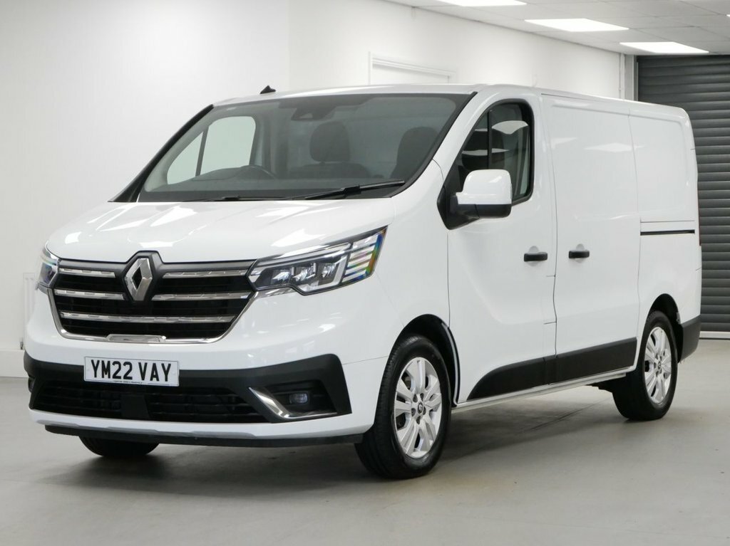 Renault Trafic 2L 2.0 Dci Blue Sl28 Sport Panel Van Ma White