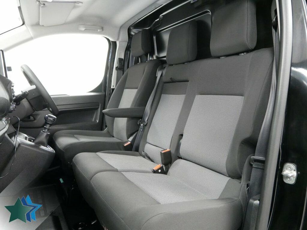 Vauxhall Vivaro 1.5L Turbo D Pro Panel Van 6Dr Swb E DN74PDX Black #4