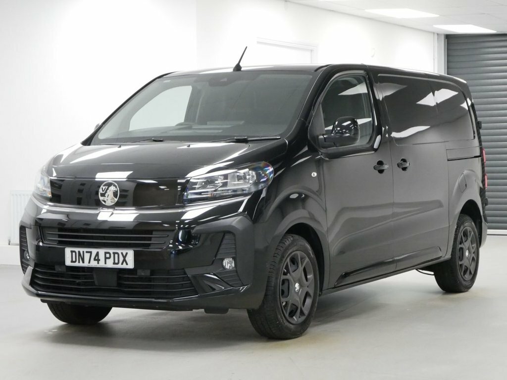 Vauxhall Vivaro 1.5L Turbo D Pro Panel Van 6Dr Swb E Black
