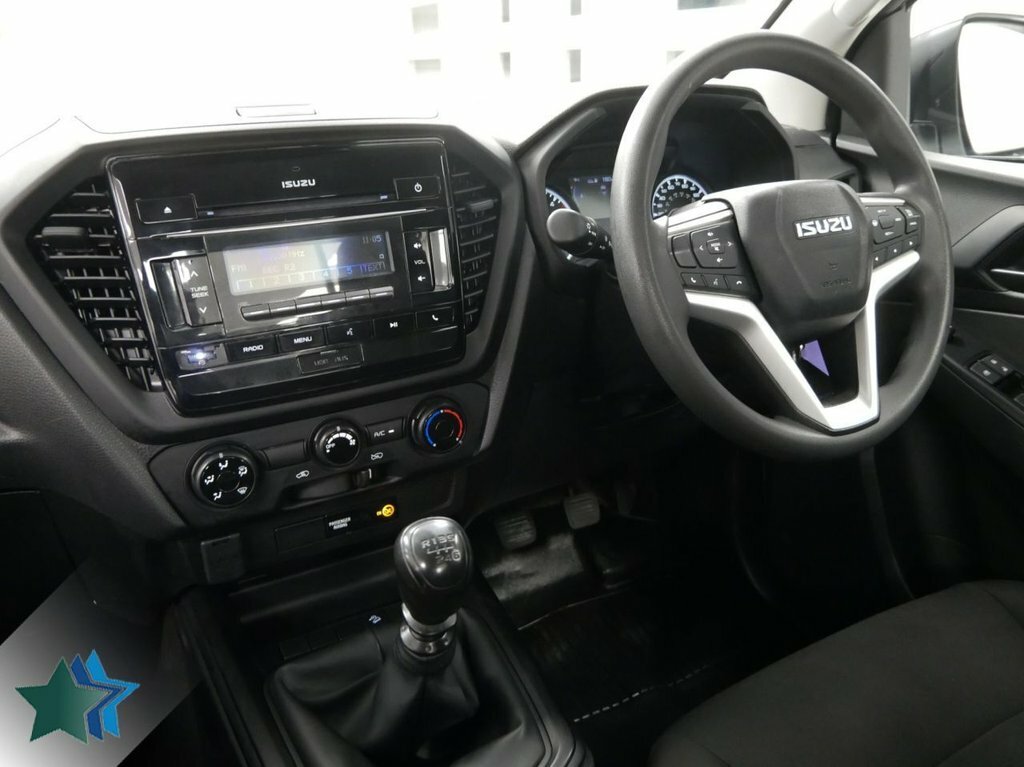 Isuzu D-Max 1.9L Td Utility Pickup Euro 6 S White #4