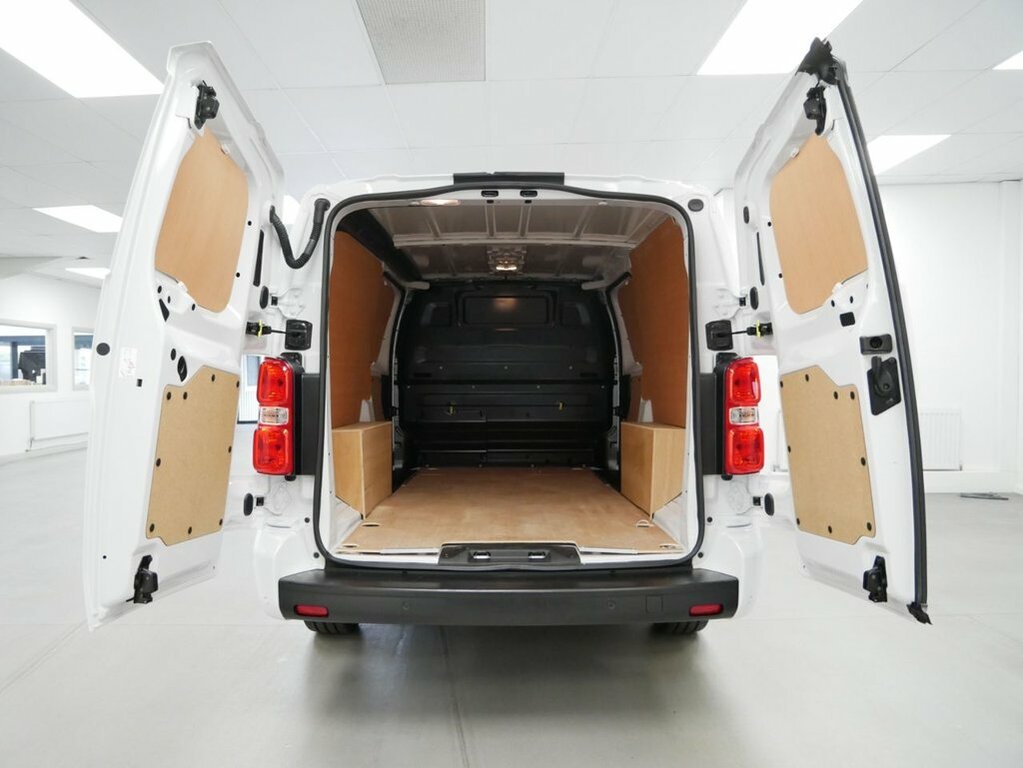 Vauxhall Vivaro 1.5L Turbo D Pro Xl Panel Van 6Dr Lw DW25UEV White #5