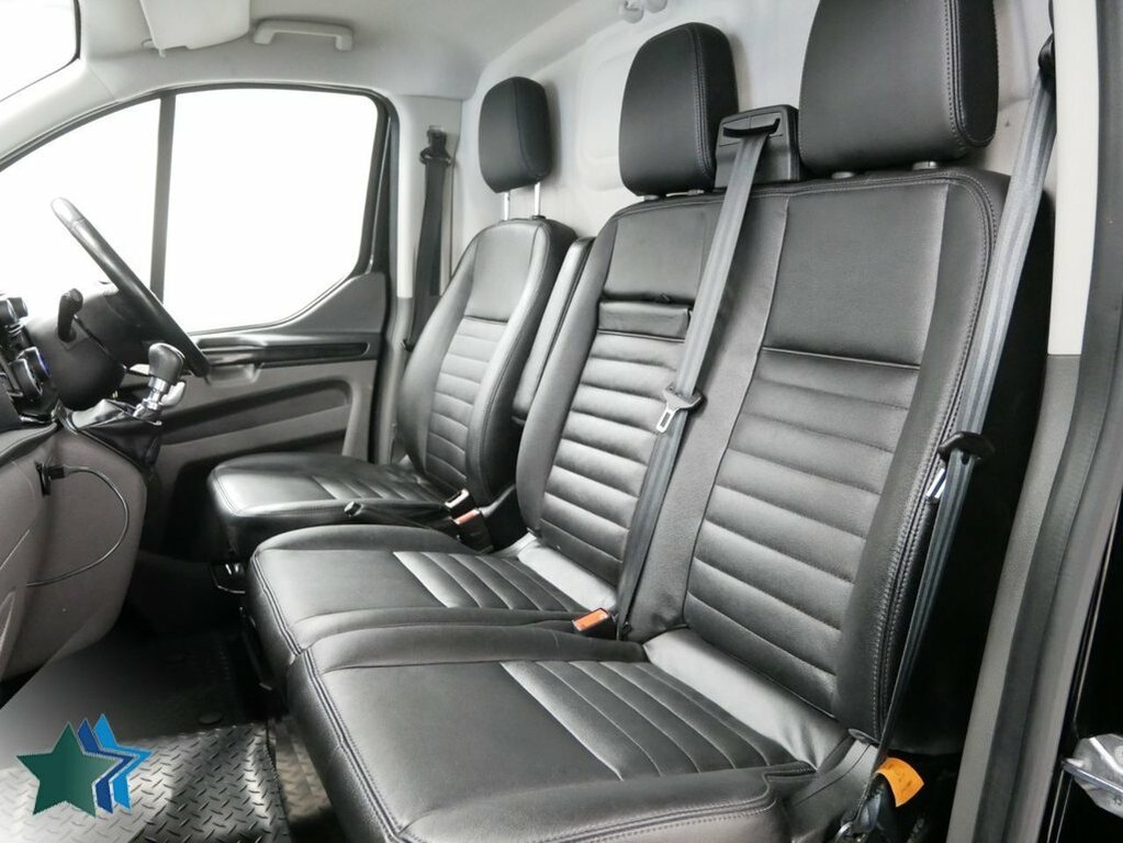 Ford Transit Custom 2L 2.0 340 Ecoblue Trail Panel Van Manu HN22FJV Black #3