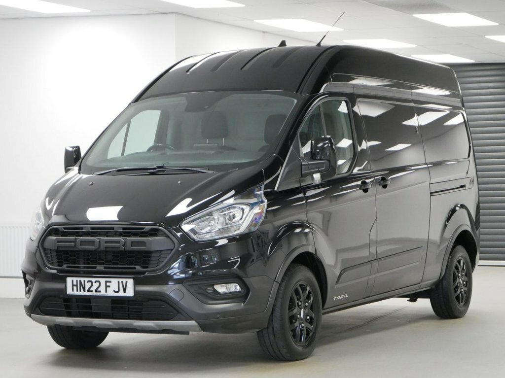 Ford Transit Custom 2L 2.0 340 Ecoblue Trail Panel Van Manu Black